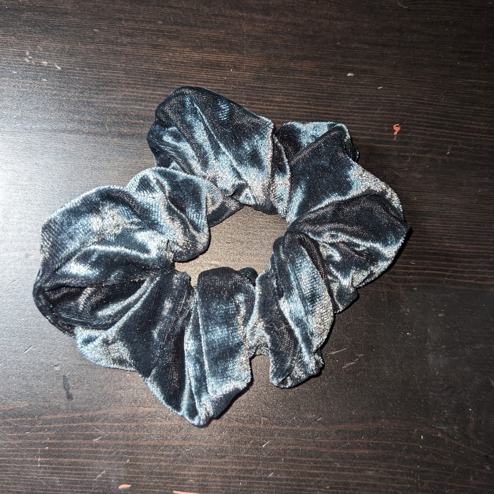 Scrunchie - velvet grey/blue